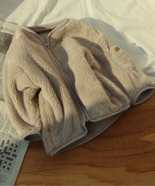 apres les cours(アプレレクール)の「ポケット付きファーフリースジャケット(ブルゾン・キッズ・アイボリー/ベージュ/カーキ/ブラウン・130/90/120/100/140/80/110)」の2枚目の写真