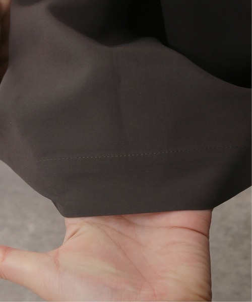 La TOTALITE(ラトータリテ)の「タックデザインオールインワン【手洗い可能】(つなぎ/オールインワン・レディース・ブラック/ブラウン・FREE)」の6枚目の写真