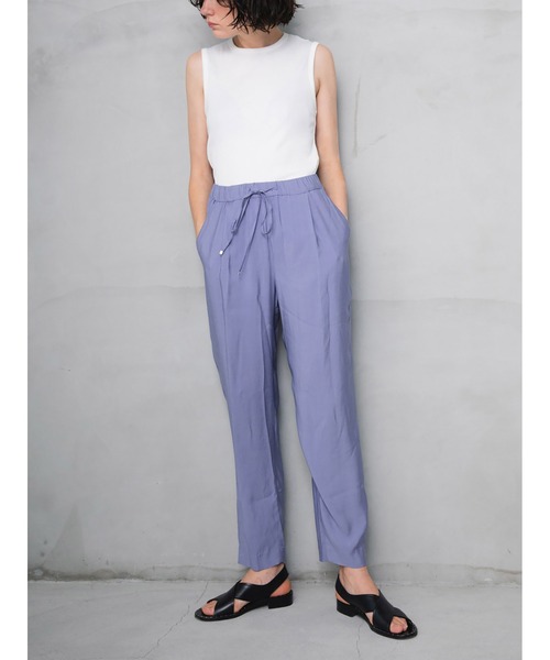 enchainement（アンシェヌマン）の「Back Satin Tapered　Pants（その他パンツ・レディース・チャコールグレー/サックスブルー・2/1）」の5枚目の写真