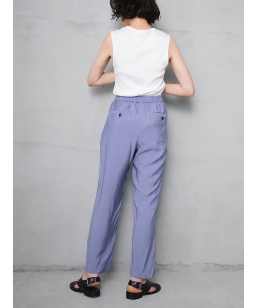 enchainement（アンシェヌマン）の「Back Satin Tapered　Pants（その他パンツ・レディース・チャコールグレー/サックスブルー・2/1）」の6枚目の写真
