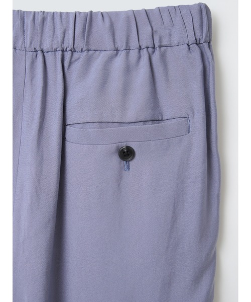 enchainement（アンシェヌマン）の「Back Satin Tapered　Pants（その他パンツ・レディース・チャコールグレー/サックスブルー・2/1）」の8枚目の写真