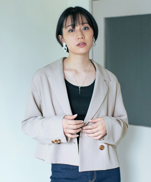 PAGEBOY(ページボーイ)の「ルーズサイズショートジャケット(テーラードジャケット・レディース・ブラック/グレイッシュベージュ・FREE)」の5枚目の写真
