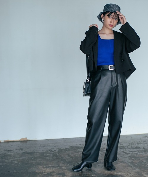 PAGEBOY(ページボーイ)の「ルーズサイズショートジャケット(テーラードジャケット・レディース・ブラック/グレイッシュベージュ・FREE)」の7枚目の写真
