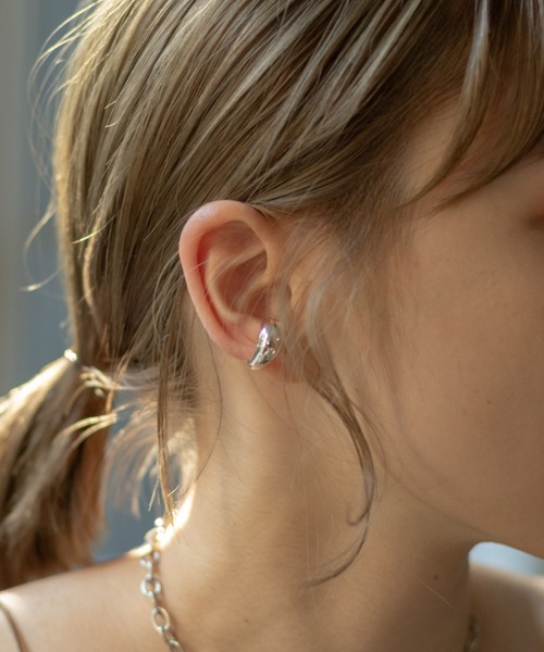 Kastane（カスタネ）の「【fiw.】クレイイヤカフ（イヤーカフ・レディース・シルバー/ゴールド・FREE）」の2枚目の写真