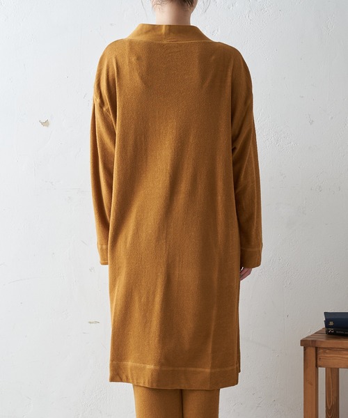 HANES(ヘインズ)の「【Hanes/ヘインズ】ソフトジャカードボタンレスカーディガン(カーディガン/ボレロ・レディース・オリーブ/ブラック/ブラウン・FREE)」の22枚目の写真