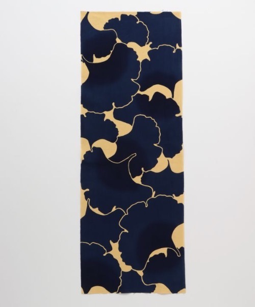 カヤ（カヤ）の「【カヤ】注染手ぬぐい 銀杏（ハンカチ/ハンドタオル・レディース・その他・FREE）」の2枚目の写真