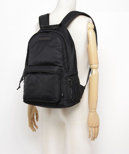 ALLSAINTS(オールセインツ)の「ARENA BACKPACK | ARENA バックパック(バックパック/リュック・メンズ・ブラック・ONE SIZE)」の4枚目の写真