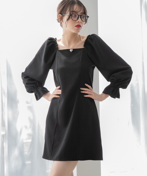 Me%（ミィパーセント）の「スクエアネックミニワンピース（ワンピース・レディース・ベージュ/ブラック・FREE）」の6枚目の写真