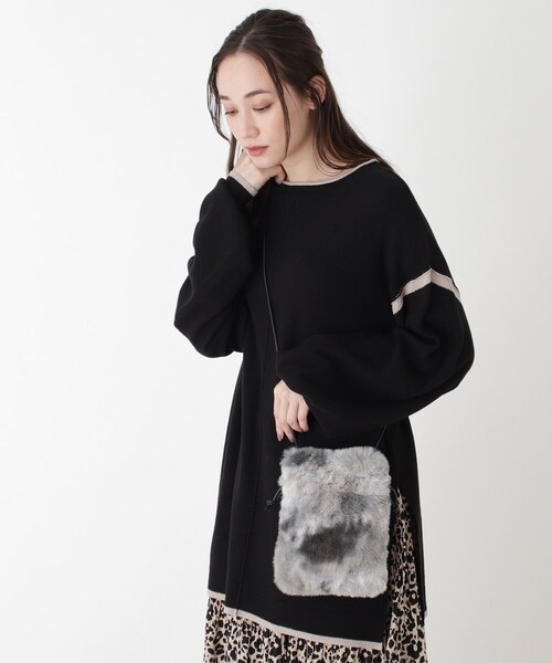 SHOO・LA・RUE(シューラルー)の「◆グラデーションエコファーミニショルダー(ショルダーバッグ・レディース・ライトグレー/ベージュ/ライトパープル/チャコール・00)」の13枚目の写真