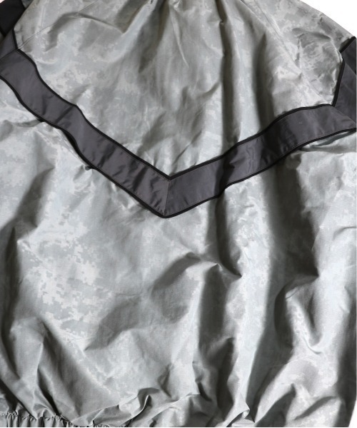 MILITARY（ミリタリー）の「U.S MILITARY / ユーエスミリタリー ARMY TRAINING JACKET DIGI-CAMO REFLECTOR PRINT（ブルゾン・メンズ・グレー・LARGE/MEDIUM）」の6枚目の写真