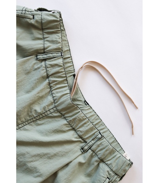 AlexanderLeeChang(アレキサンダーリーチャン)の「AlexanderLeeChang アレキサンダーリーチャン / NYLON CARGO PANTS ナイロンカーゴパンツ / AC042203(カーゴパンツ・レディース・ブラック/ブルー/グレー・2/3)」の22枚目の写真