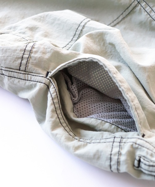 AlexanderLeeChang(アレキサンダーリーチャン)の「AlexanderLeeChang アレキサンダーリーチャン / NYLON CARGO PANTS ナイロンカーゴパンツ / AC042203(カーゴパンツ・レディース・ブラック/ブルー/グレー・2/3)」の6枚目の写真
