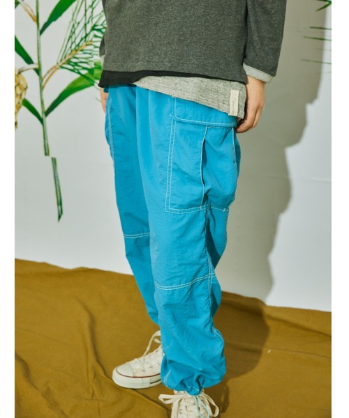 AlexanderLeeChang(アレキサンダーリーチャン)の「AlexanderLeeChang アレキサンダーリーチャン / NYLON CARGO PANTS ナイロンカーゴパンツ / AC042203(カーゴパンツ・レディース・ブラック/ブルー/グレー・2/3)」の7枚目の写真