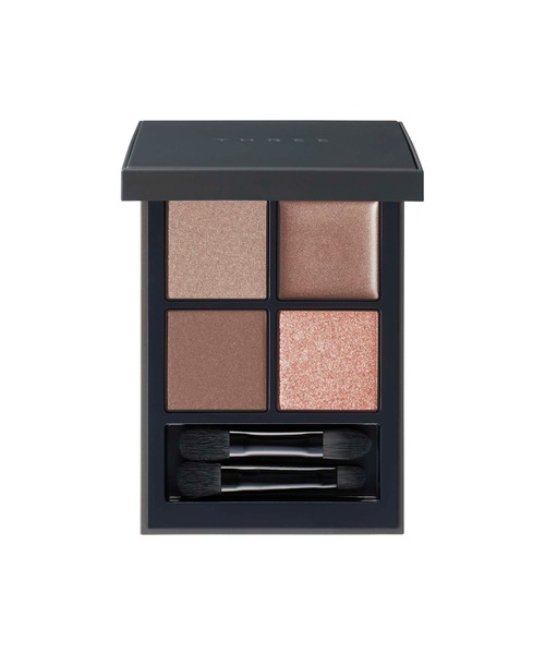 THREE（スリー）の「THREE ディメンショナルビジョンアイパレット（アイシャドウ・レディース・10 LEGENDARY LOVER/11 PERSEPHONE AWAKENING/03 AMBER GAZING/04 AMMONITE VISION/06 REVEAL YOUR BEAUTY/07 HIDDEN PLACE/08 DEEP CONNECTION/09 MY INNER LIFE/02 PERFECT BLUELACE AGATE/X03 SOUNDS OF SILENCE/X02 COLOR OF INFINITY/12 INFINITY BLISS/13 ACTIVE ENCHANTMENT・FREE）」の3枚目の写真