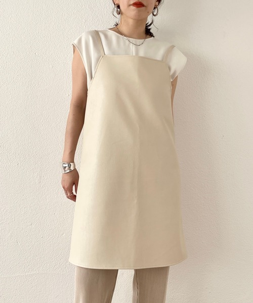 wee9s（ウィークス）の「fake leather cami one piece / チュニック丈アジャスター付きフェイクレザーキャミワンピース（ワンピース・レディース・ブラウン/ブラック/クリーム・FREE）」の9枚目の写真