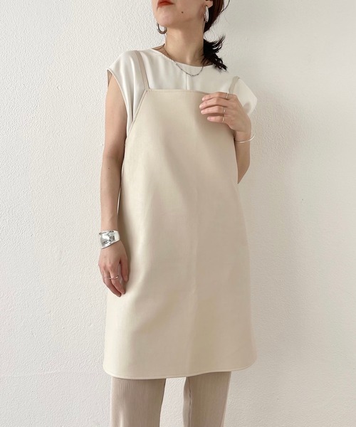 wee9s（ウィークス）の「fake leather cami one piece / チュニック丈アジャスター付きフェイクレザーキャミワンピース（ワンピース・レディース・ブラウン/ブラック/クリーム・FREE）」の10枚目の写真