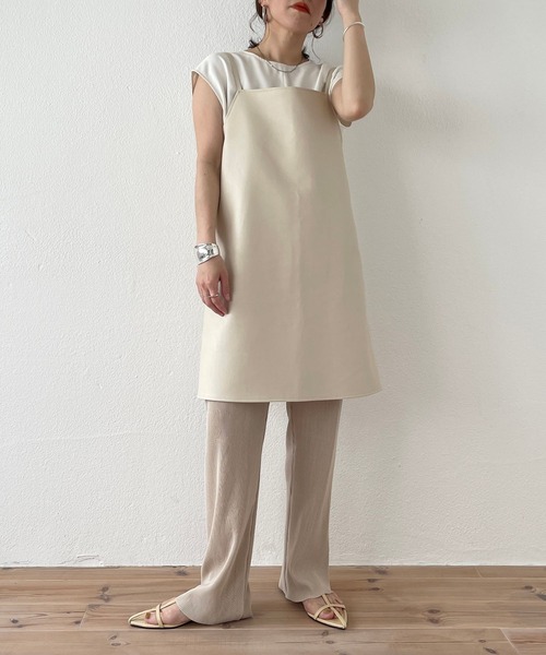 wee9s（ウィークス）の「fake leather cami one piece / チュニック丈アジャスター付きフェイクレザーキャミワンピース（ワンピース・レディース・ブラウン/ブラック/クリーム・FREE）」の4枚目の写真
