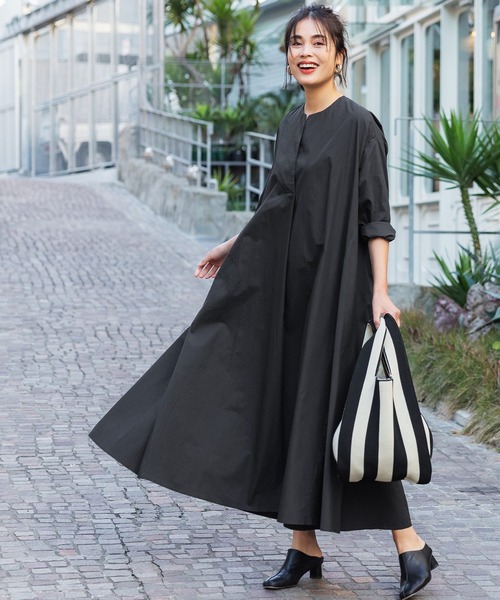 coca（coca）（コカ）の「スキッパーボリュームワンピ（シャツワンピース・レディース・ホワイト/ブラック・SHORT/LONG）」の2枚目の写真