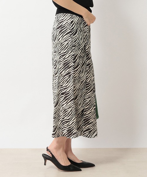 RIVE DROITE(リヴドロワ)の「ヨウリュウゼブラスカート(スカート・レディース・ブラック/ブラウン・FREE)」の3枚目の写真