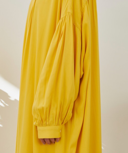 MERLOT（メルロー）の「ピンタックボリュームワンピース（ワンピース・レディース・ホワイト/ピンク/イエロー・FREE）」の17枚目の写真