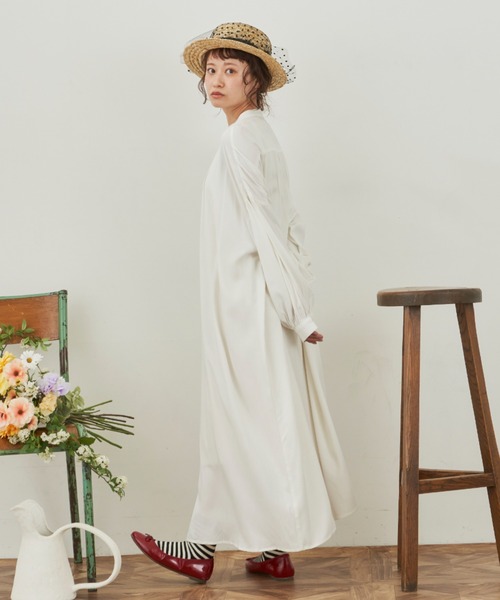 MERLOT（メルロー）の「ピンタックボリュームワンピース（ワンピース・レディース・ホワイト/ピンク/イエロー・FREE）」の10枚目の写真