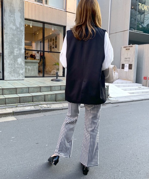 OLIVE des OLIVE（オリーブデオリーブ）の「【WEB限定】スラックスフレアパンツ（スラックス・レディース・ブラック/グレー/オフホワイト/ピンク・FREE）」の7枚目の写真