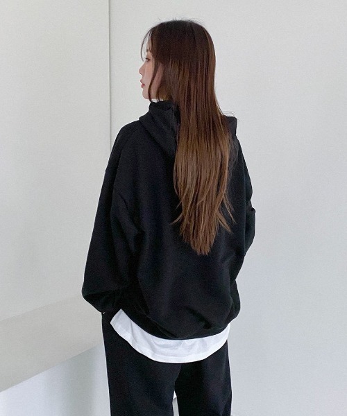 muahmuah(ムーアムーア)の「A'GEM/9 × .kom『muah muah/ムーアムーア』CIRCLE LOGO MUAH OVERFIT HOODIE/サークルロゴ オーバーサイズプルオーバーパーカー(パーカー・レディース・ブラック/ブルー/アイボリー・FREE)」の19枚目の写真