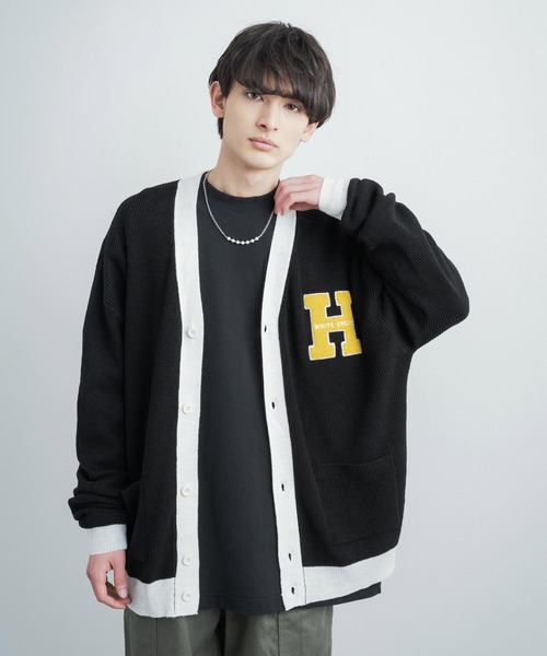 Rocky Monroe(ロッキーモンロー)の「ビッグシルエット カレッジロゴ サガラ刺繍アクリルニットカーディガン(カーディガン/ボレロ・メンズ・ブラック/グリーン/マスタード/ロイヤルブルー・M/L)」の6枚目の写真