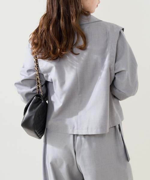 Chico（チコ）の「ショート丈袖取り外しテーラードジャケット（テーラードジャケット・レディース・グレー/アイボリー/ブラック/ピンク・FREE）」の16枚目の写真