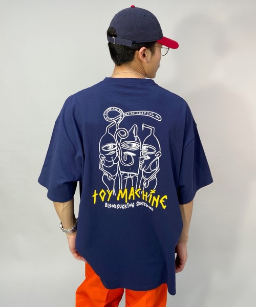 TOY　MACHINE（トイ　マシーン）の「【ムラサキスポーツ別注】TOY MACHINE/トイマシーン ビッグシルエット バックプリントTシャツ MTMSCST4（Tシャツ/カットソー・メンズ・ネイビー/ブラック/ホワイト・L/M/XL）」の4枚目の写真