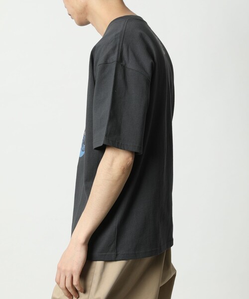 FREAK'S STORE（フリークスストア）の「WEB限定 ビッグシルエット DONUTS SIGN プリントTシャツ/リンガーTシャツ（Tシャツ/カットソー・メンズ・グリーン/ホワイト/ブラック/ホワイト×レッド・MEDIUM/LARGE/X-LARGE）」の19枚目の写真