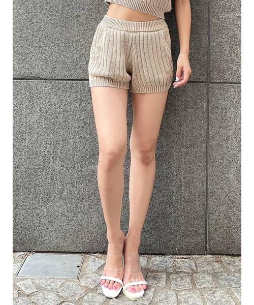 GYDA(ジェイダ)の「【セットアップ着用可】ブリーチニット ショートパンツ(その他パンツ・レディース・ベージュ/ネイビー/オフホワイト・FREE)」の3枚目の写真
