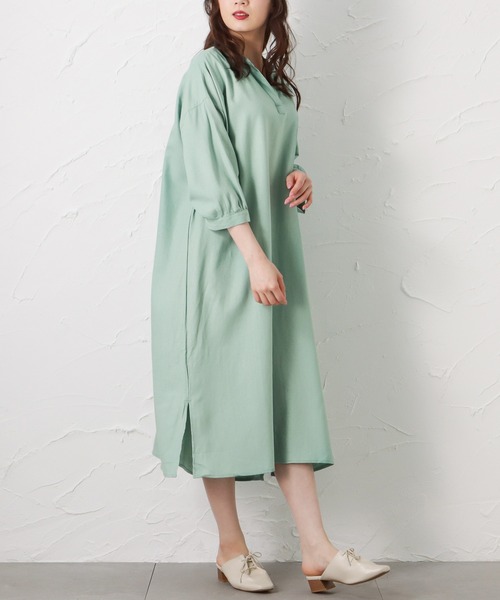 NAVY(ネイビー)の「ミントリネン シャツワンピース(ワンピース・レディース・ベージュ/パープル/ミント/チャコール・フリー)」の3枚目の写真