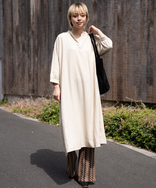 NAVY(ネイビー)の「ミントリネン シャツワンピース(ワンピース・レディース・ベージュ/パープル/ミント/チャコール・フリー)」の19枚目の写真