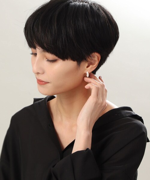 COCOSHNIK(ココシュニック)の「K10バロックパール フープピアス小(ピアス(両耳用)・レディース・シルバー系・00)」の8枚目の写真
