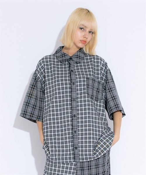 Candy Stripper（キャンディストリッパー）の「CND ARMY シャツ（シャツ/ブラウス・レディース・ブラック/カーキ・2）」の2枚目の写真