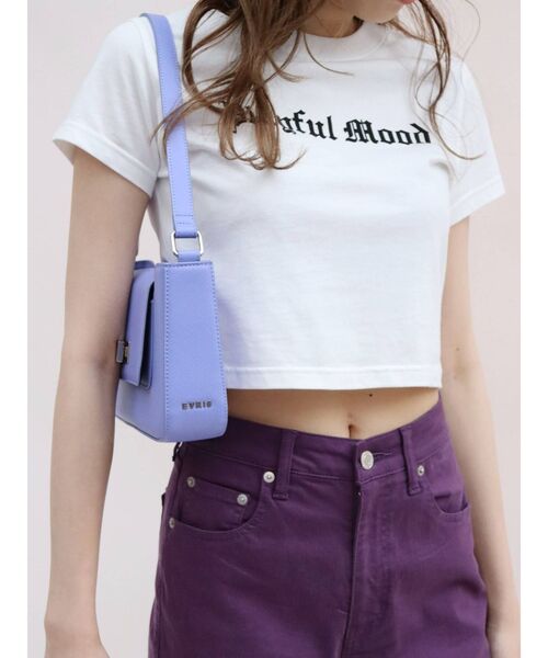 EVRIS(エヴリス)の「PLAYFUL MOOD クロップドTEE(Tシャツ/カットソー・レディース・ホワイト/ブラック/パープル/グリーン・FREE)」の2枚目の写真