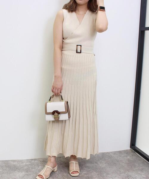 INGNI(イング)の「カシュクールプリーツ/ワンピース(ワンピース・レディース・ブラック/グレー系その他/ライトベージュ・M)」の4枚目の写真