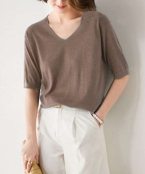 Felt-Maglietta（フェルトマリエッタ）の「Vネック半袖ニット（ニット/セーター・レディース・ホワイト/アイボリー/ダークグレー/グレー/ブラック/ブルー/ミント/モカ/ラベンダー/ピンク/グレイッシュベージュ/ライトピンク/グリーン/ネイビー/チャコールグレー/ターコイズブルー/ライトブルー・FREE/X-LARGE）」の7枚目の写真