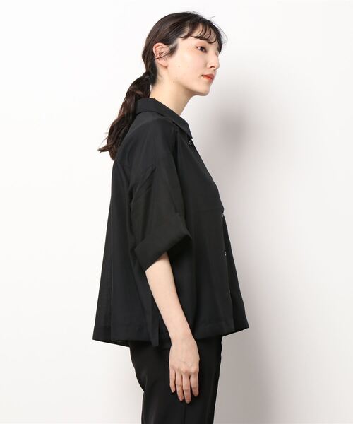 HONEYSUCKLE ROSE（ハニーサックルローズ）の「【HONEYSUCKLE ROSE】半袖ビッグシャツ（シャツ/ブラウス・レディース・ブラック/ブラウン・M/L）」の4枚目の写真