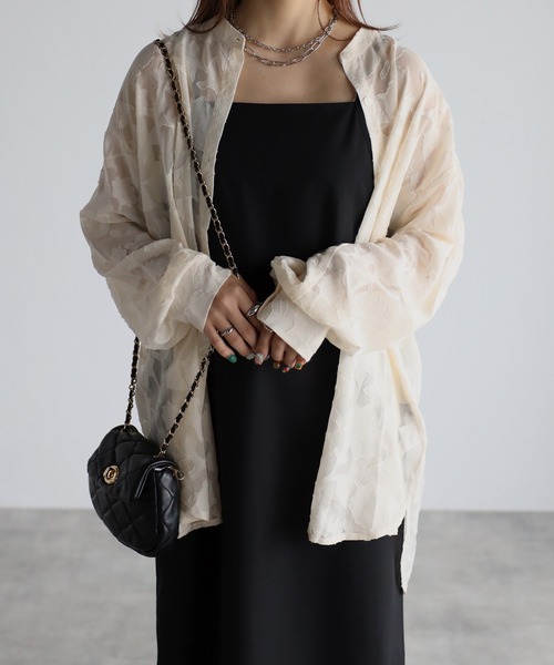 sakishimatokyo（サキシマトーキョー）の「＜選べる柄素材＞フラワー＆レースシャツ/ブラウス/羽織（シャツ/ブラウス・レディース・ブラック/アイボリー/スモークピンク/ネイビー/グリーン系その他/ホワイト系その他/ブラック系その他・M/FREE/フリー/S）」の21枚目の写真