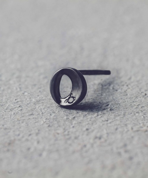 and cloud（アンドクラウド）の「Nocturnal Phases Pierce / Single（ピアス（片耳用）・レディース・シルバー/ブラック/イエローゴールド・FREE）」の10枚目の写真