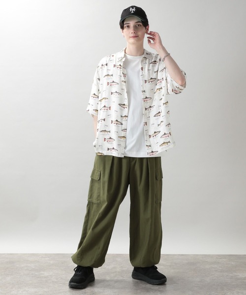 RAGEBLUE(レイジブルー)の「フィッシングプリント/レーヨン柄シャツ(シャツ/ブラウス・メンズ・ホワイト/ネイビー・MEDIUM/LARGE)」の13枚目の写真