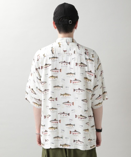 RAGEBLUE(レイジブルー)の「フィッシングプリント/レーヨン柄シャツ(シャツ/ブラウス・メンズ・ホワイト/ネイビー・MEDIUM/LARGE)」の3枚目の写真