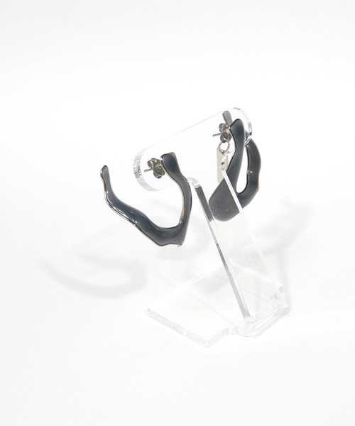 The Rule(ザルール)の「The Rule ザルール:Arcana pieced earring カーブフープピアス(ピアス(両耳用)・レディース・チャコールグレー/オレンジ/ブルー・FREE)」の9枚目の写真