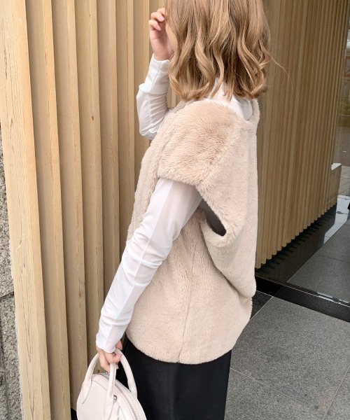 OLIVE des OLIVE（オリーブデオリーブ）の「【WEB限定】ファーベスト（ベスト・レディース・ベージュ/オフホワイト/ブラウン・FREE）」の17枚目の写真