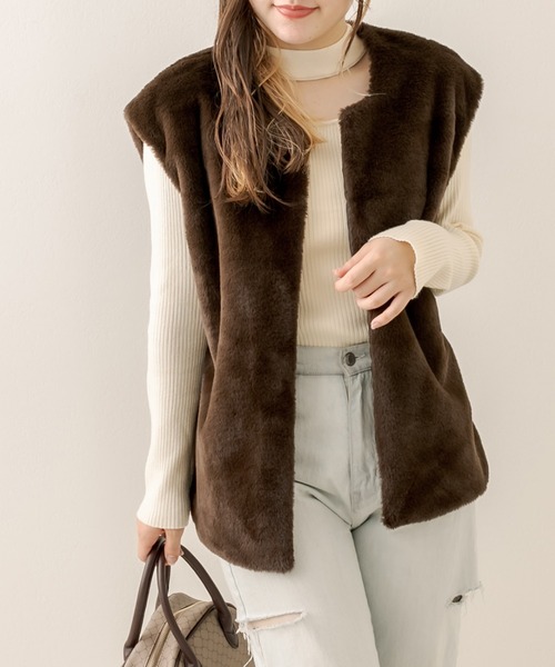 OLIVE des OLIVE（オリーブデオリーブ）の「【WEB限定】ファーベスト（ベスト・レディース・ベージュ/オフホワイト/ブラウン・FREE）」の7枚目の写真