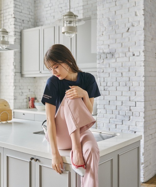 MIRO AMURETTE（ミロアミュレット）の「fit straight denim/セミフレアカラーデニム（デニムパンツ・レディース・チャコールグレー/ベビーピンク・SMALL/MEDIUM）」の11枚目の写真