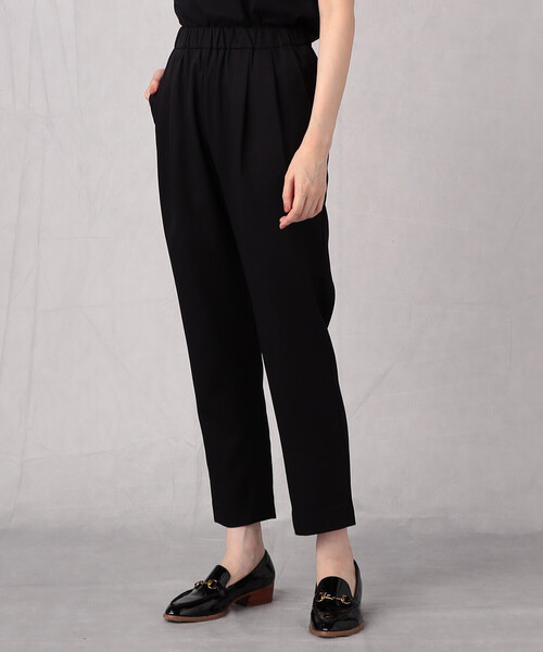 Comme　Ca　Mature（コムサマチュア）の「＜ウォッシャブル＞テーパード　カラーパンツ（その他パンツ・レディース・ピンク/ブラック/グリーン/ブルー・M/L）」の2枚目の写真