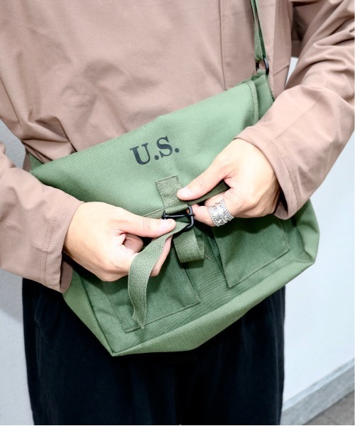 MILITARY(ミリタリー)の「U.S MILITARY / ユーエスミリタリー STYLE SHOULDER BAG ショルダーバッグ(ショルダーバッグ・メンズ・オリーブ・ONE SIZE)」の8枚目の写真